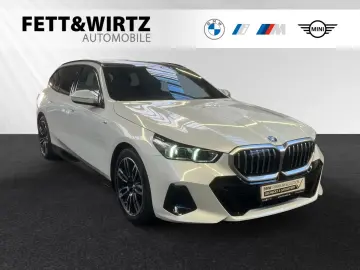 BMW 530e Touring M Sport AHK Pano Harman Kardon