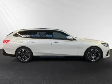BMW 530e Touring M Sport AHK Pano Harman Kardon