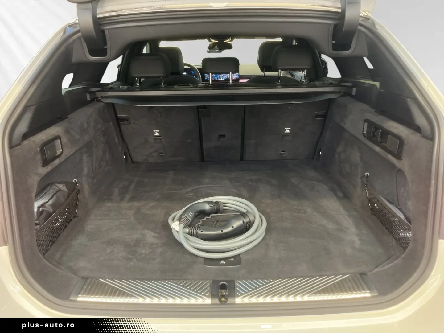 BMW 530e Touring M Sport AHK Pano Harman Kardon