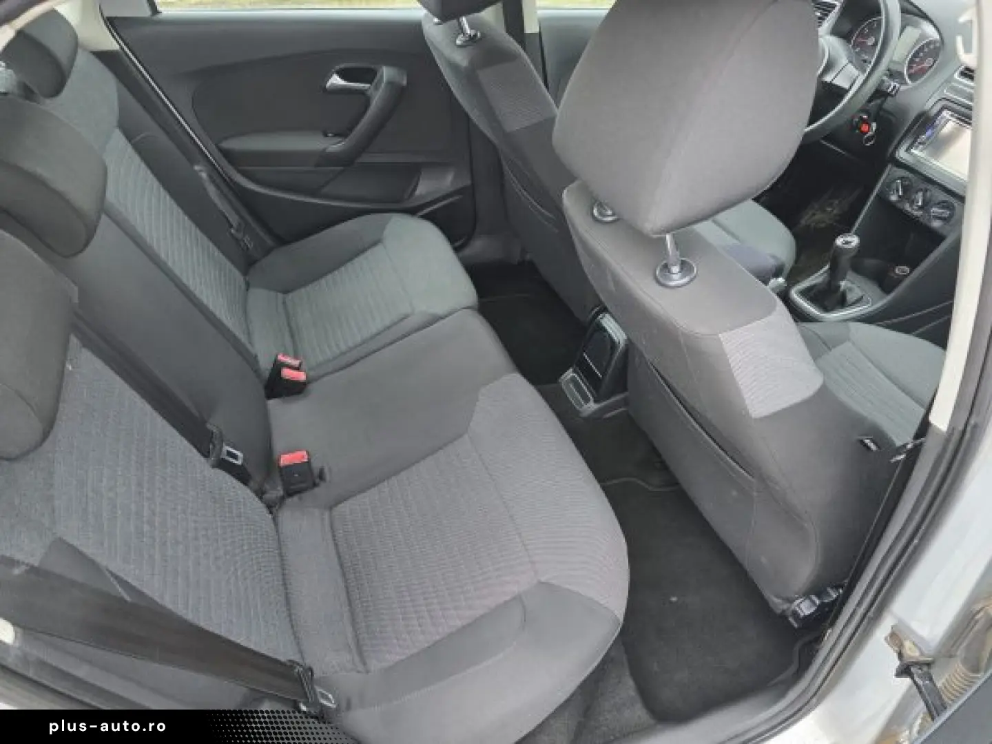 VW POLO   An 2010   Motor 1 2