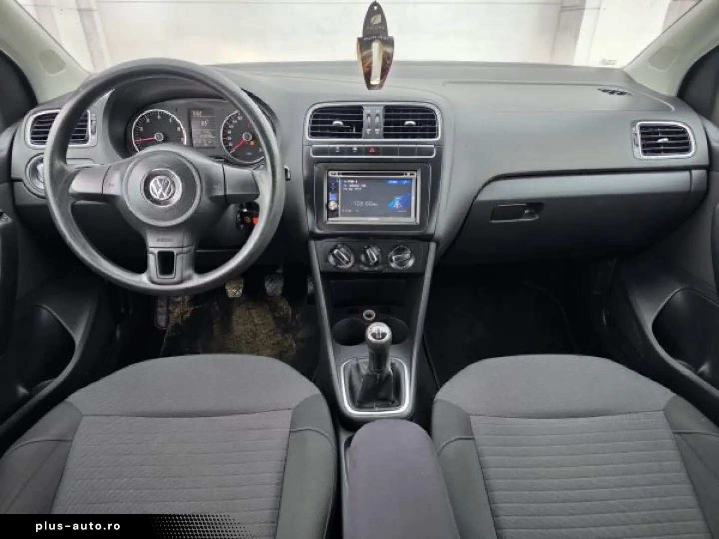 VW POLO   An 2010   Motor 1 2