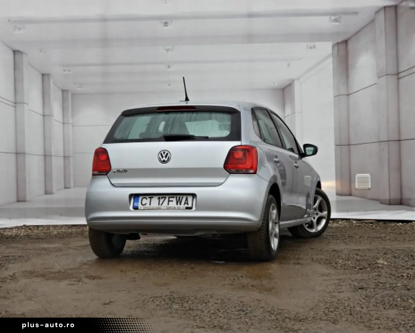 VW POLO   An 2010   Motor 1 2
