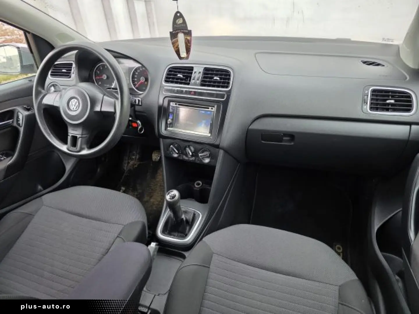 VW POLO   An 2010   Motor 1 2