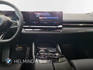 BMW 530e Touring M-Sport Pro HK HiFi HUD LED AHK uvm