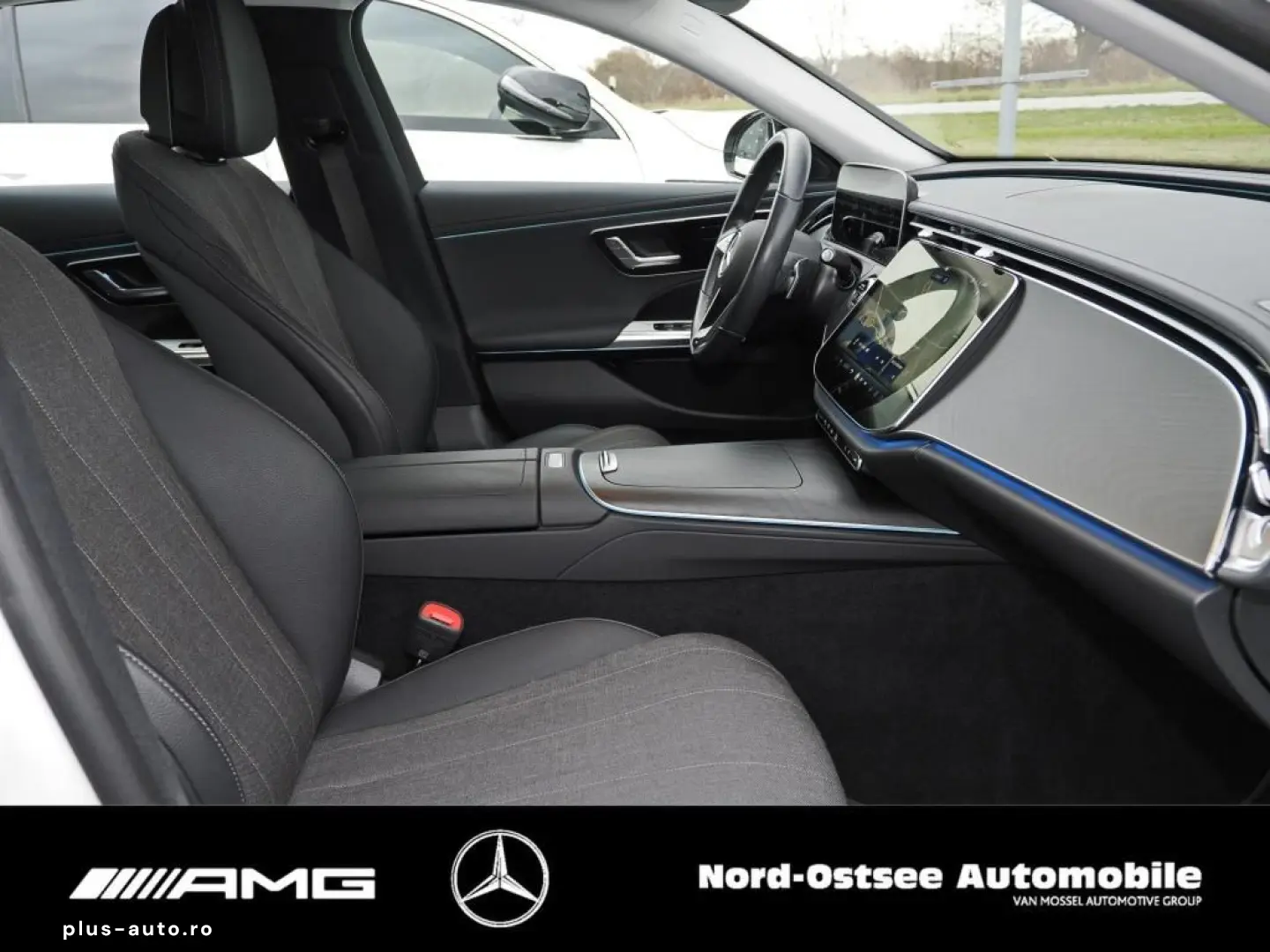 MERCEDES-BENZ E 300 e AVANTGARDE ADV LED DISTRO KAMERA AMBI