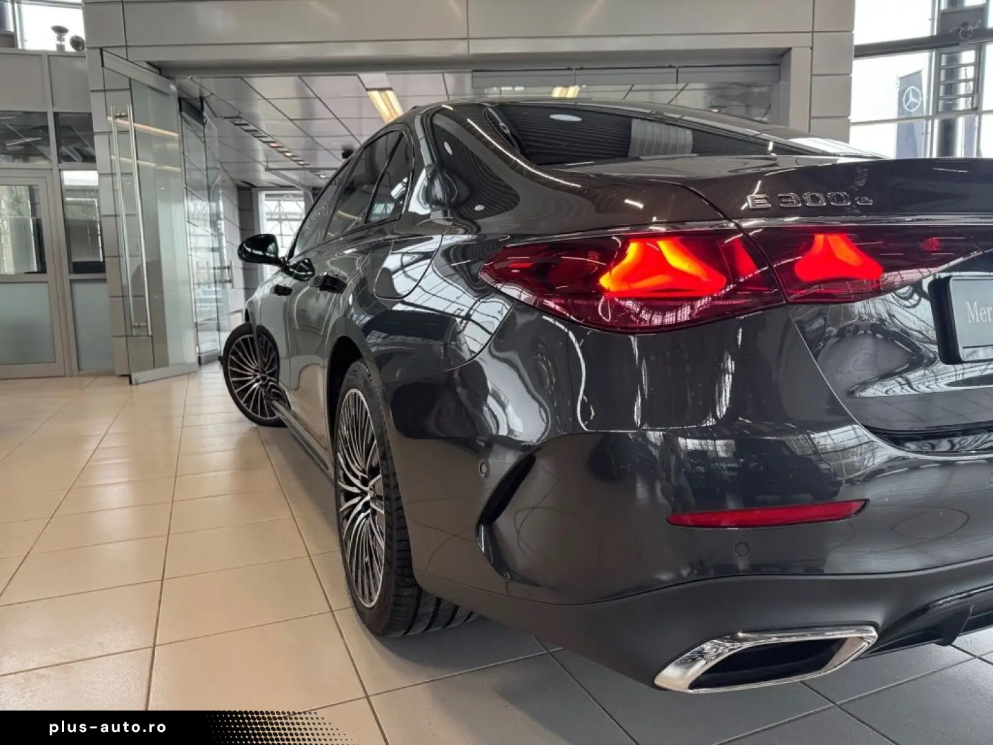 MERCEDES-BENZ E 300 e AMG  20''  Night  Pa&hellip;
