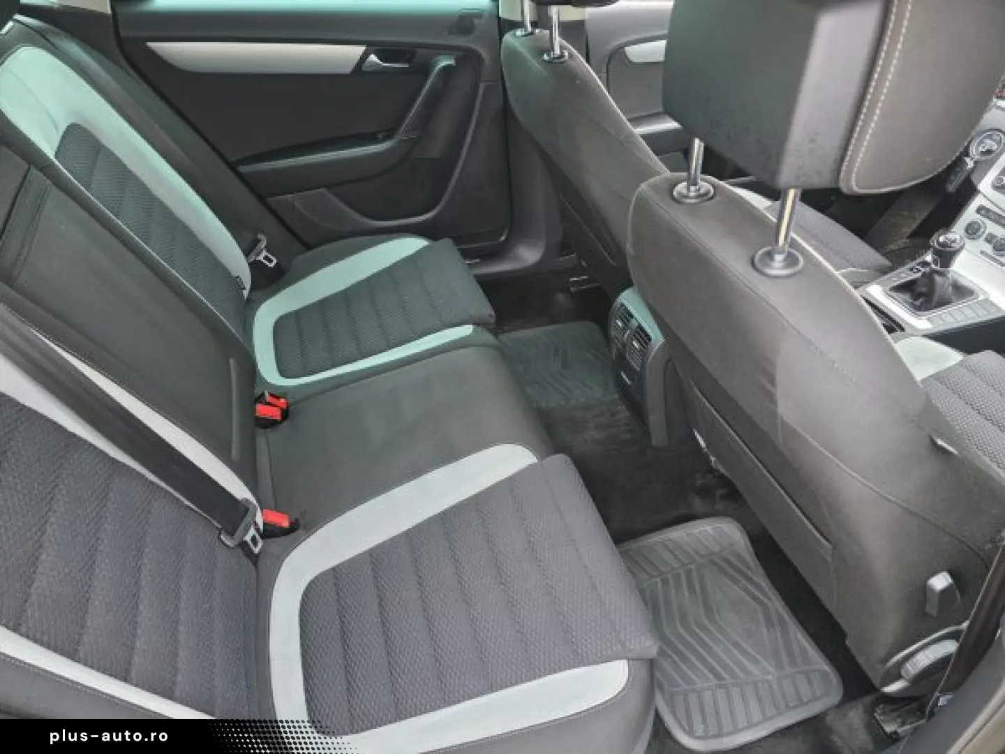 VW PASSAT   An 2013  R LINE  Motor 2 0 DIESEL