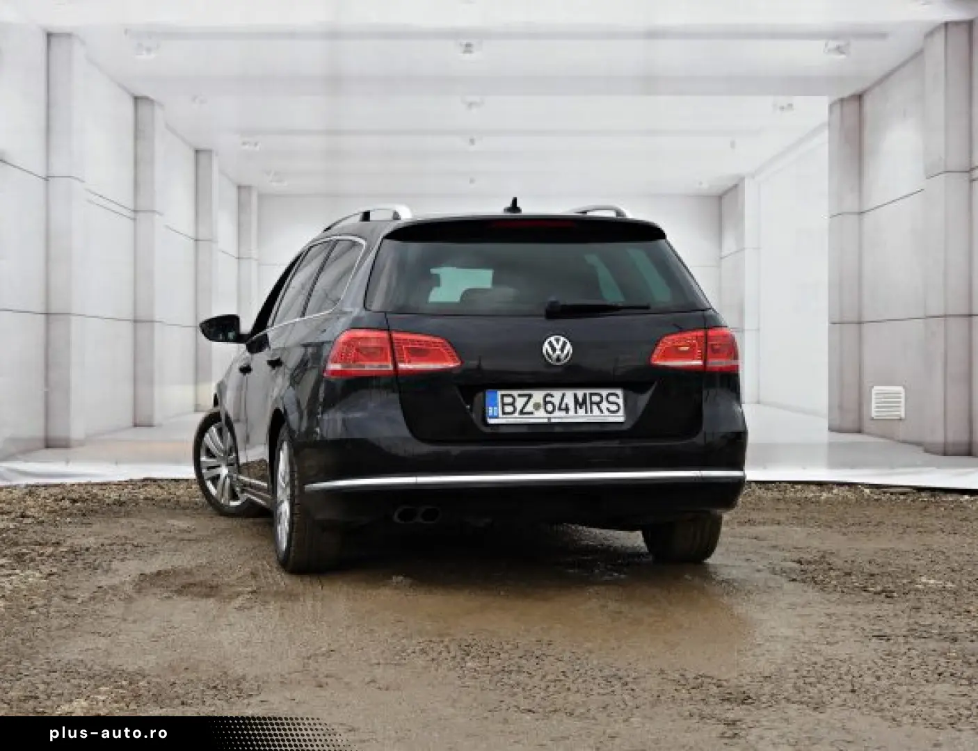 VW PASSAT   An 2013  R LINE  Motor 2 0 DIESEL