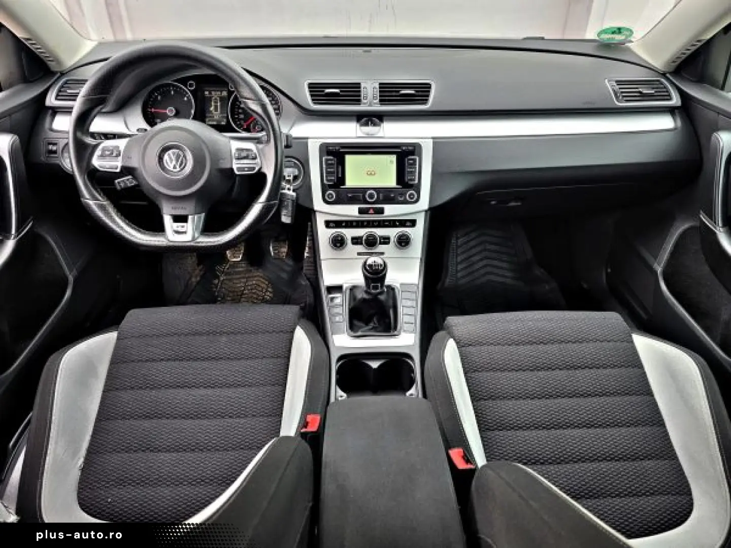 VW PASSAT   An 2013  R LINE  Motor 2 0 DIESEL