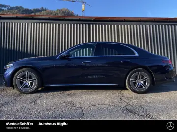 MERCEDES-BENZ E 300 e AMG LEDER Massage Pano Sitzklima 360