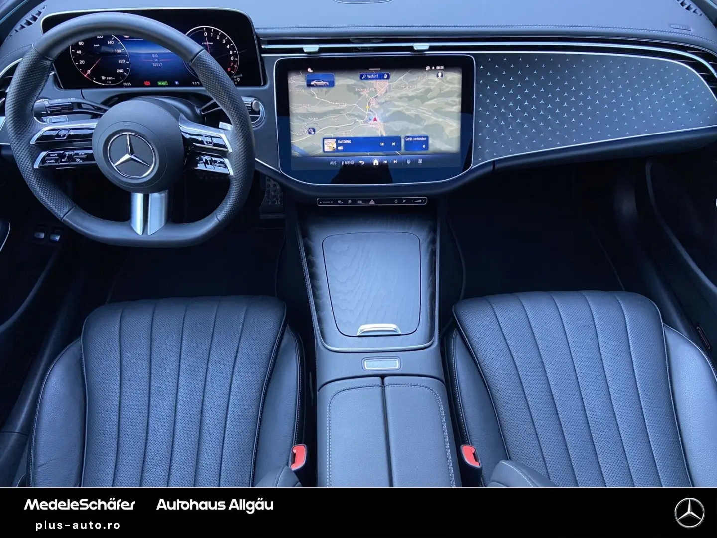 MERCEDES-BENZ E 300 e AMG LEDER Massage Pano Sitzklima 360