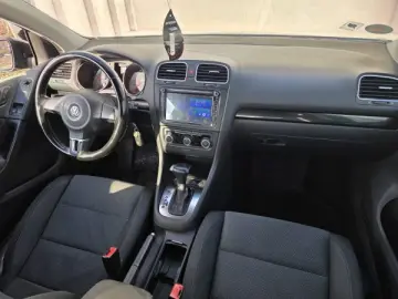 VW GOLF   An 2010 conform VIN   Motor 1 4 BENZINA