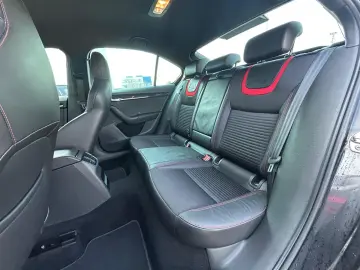 Skoda Octavia 2.0 TDI DSG RS 2014