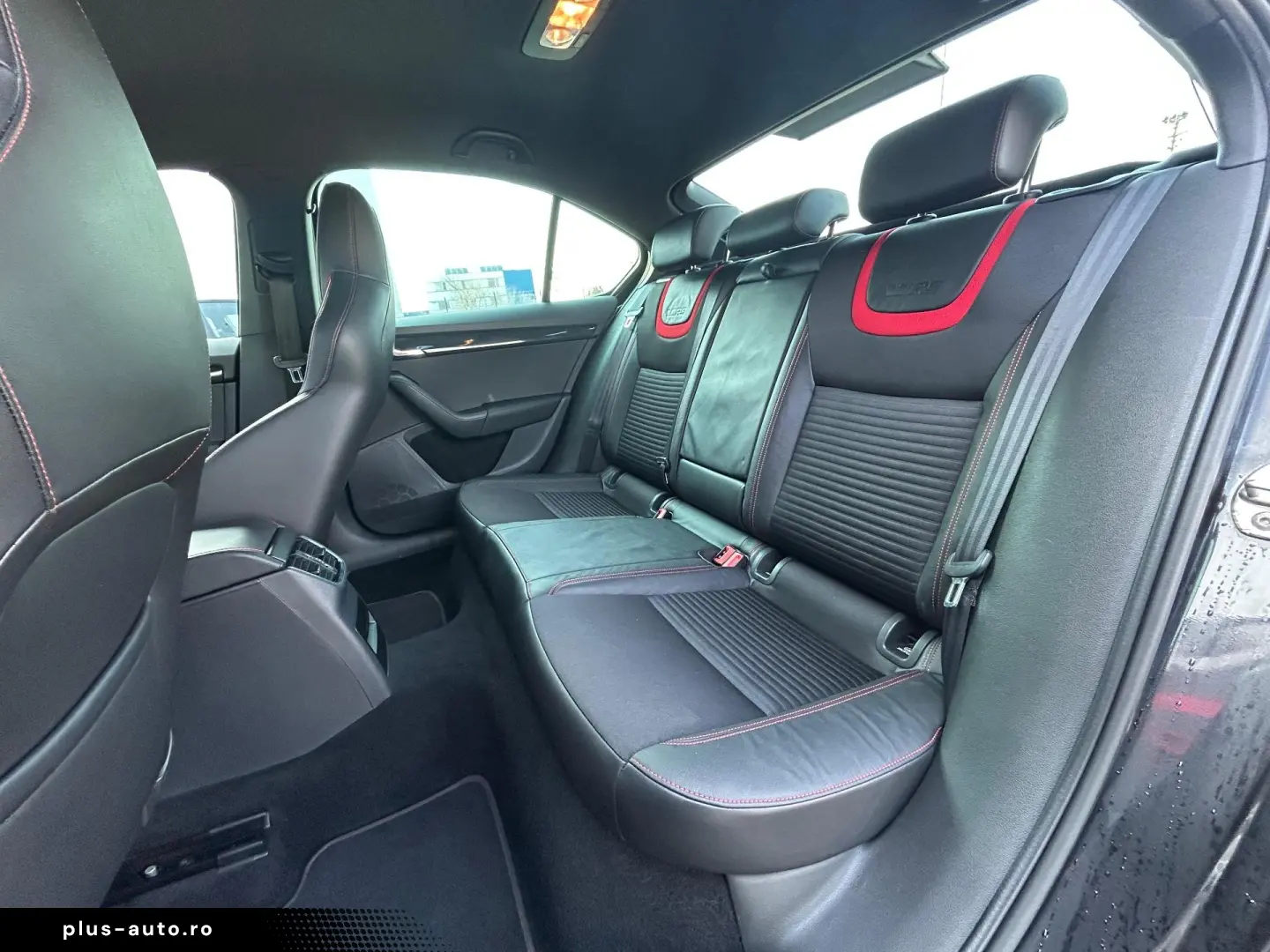 Skoda Octavia 2.0 TDI DSG RS 2014