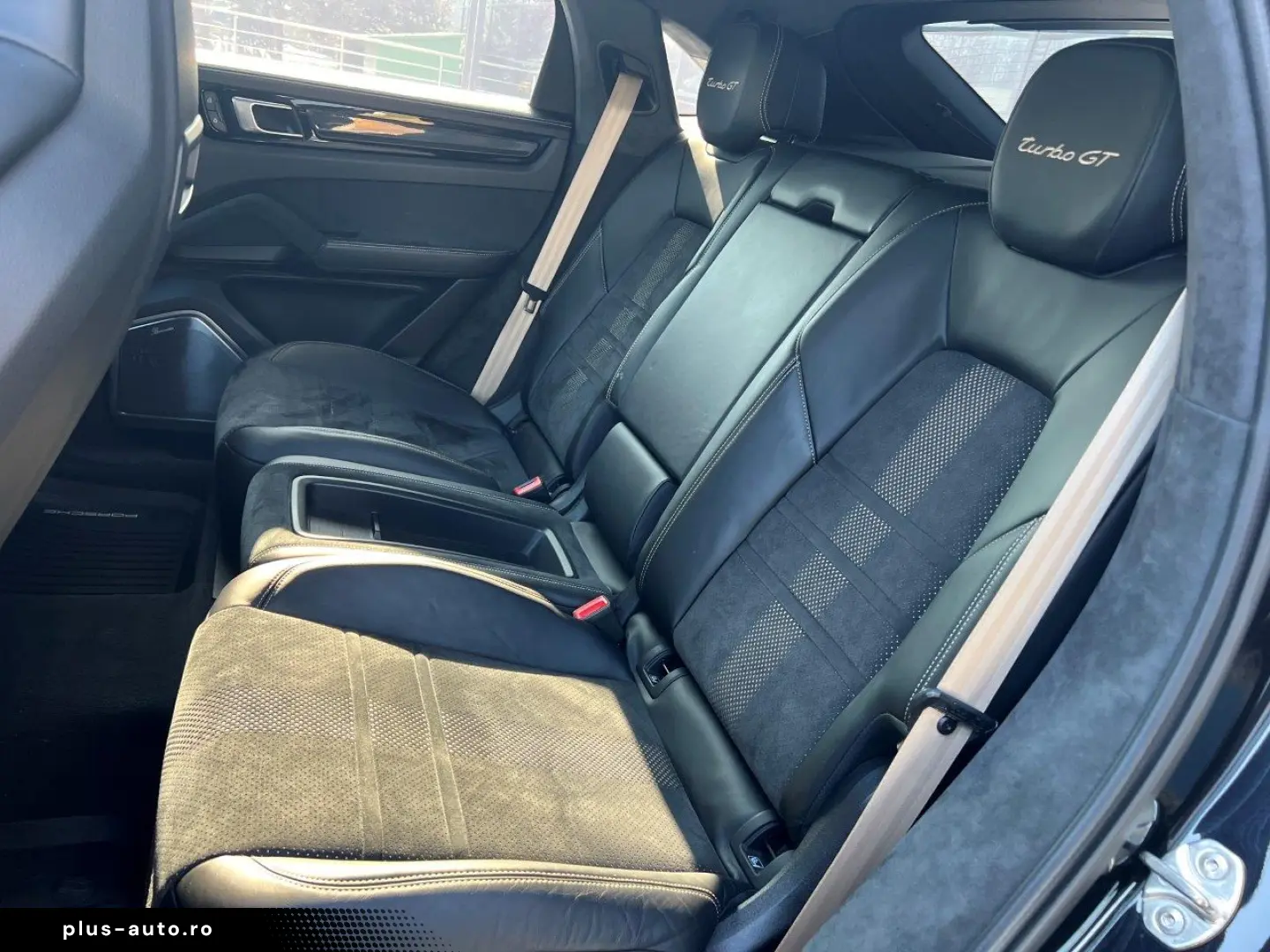 PORSCHE CAYENNE COUPE TURBO GT