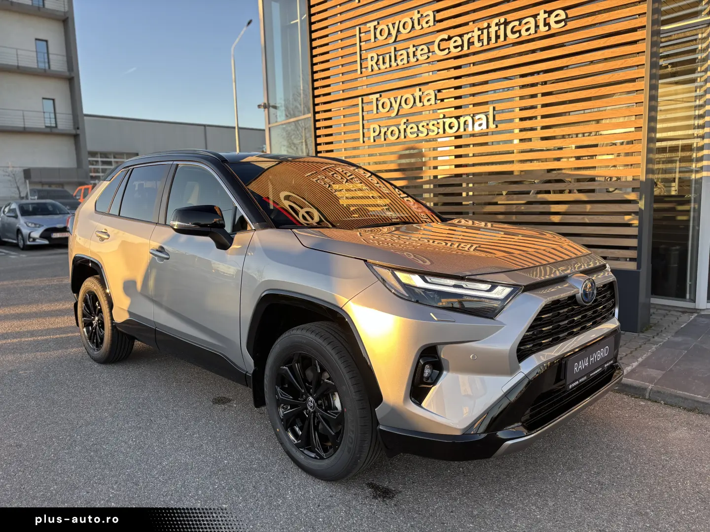 Toyota RAV4 2.5 VVT-iE 4x4 Exclusive Bi-Tone