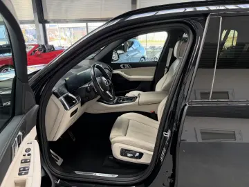 BMW X5 M-SPORT XD LEDER NAVI PANO LED KAMERA DAB R20