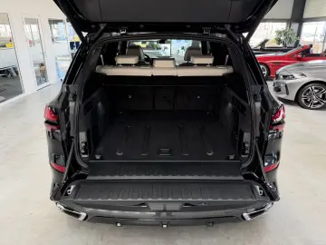 BMW X5 M-SPORT XD LEDER NAVI PANO LED KAMERA DAB R20