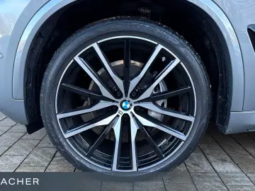 BMW X5 xDrive30d M-Sport Navi 360  ACC HUD H&K adLED