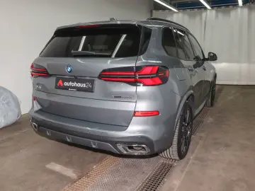 BMW X5 xDrive50e M Sport  LED Nav Pano Kamera SHZ