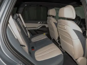 BMW X5 xDrive50e M Sport  LED Nav Pano Kamera SHZ