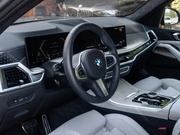 BMW X5 30d M SPORT.INDIVIDUAL.PANO.DR.ASS.LHZ.PR.ASS