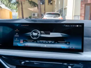 BMW X5 30d M SPORT.INDIVIDUAL.PANO.DR.ASS.LHZ.PR.ASS