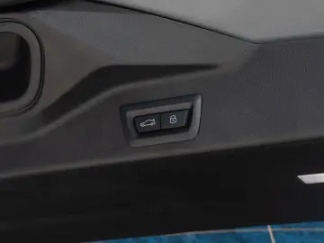 BMW X5 30d M SPORT.INDIVIDUAL.PANO.DR.ASS.LHZ.PR.ASS