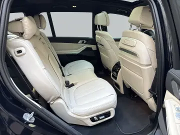 BMW X7 xDrive 40d M Sport Pro  Pano  Softclose  360