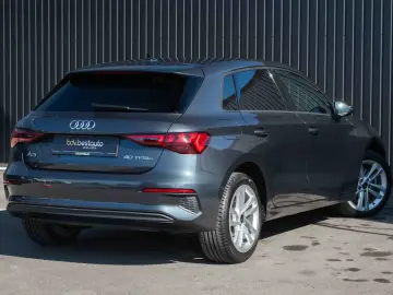 Audi A3 40 TFSIe Sportback S tronic advanced