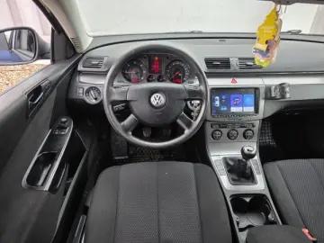 VW PASSAT   An 2008   Motor 2 0