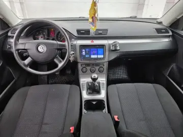 VW PASSAT   An 2006   Motor 1 6