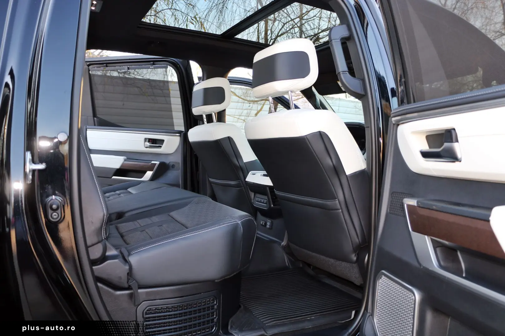 Toyota Tundra MAXIM CAPSTONE