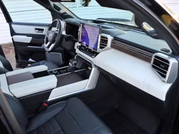 Toyota Tundra MAXIM CAPSTONE