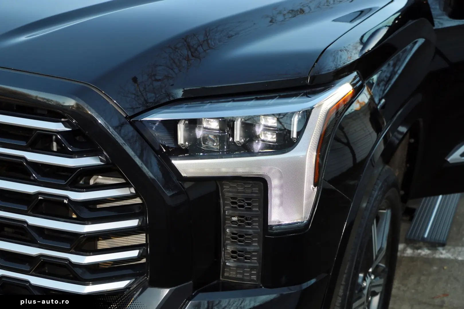 Toyota Tundra MAXIM CAPSTONE