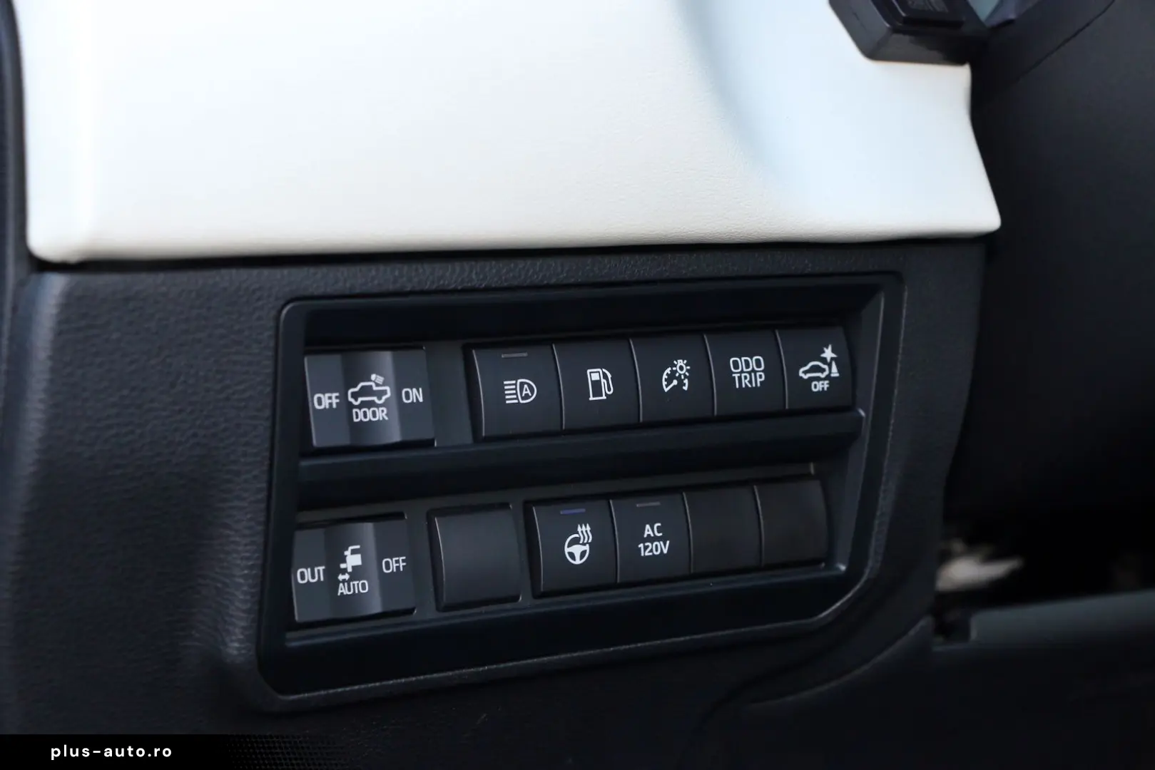 Toyota Tundra MAXIM CAPSTONE