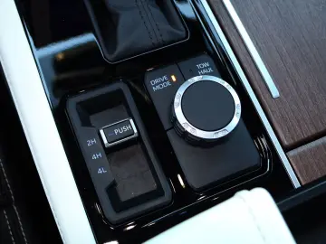 Toyota Tundra MAXIM CAPSTONE