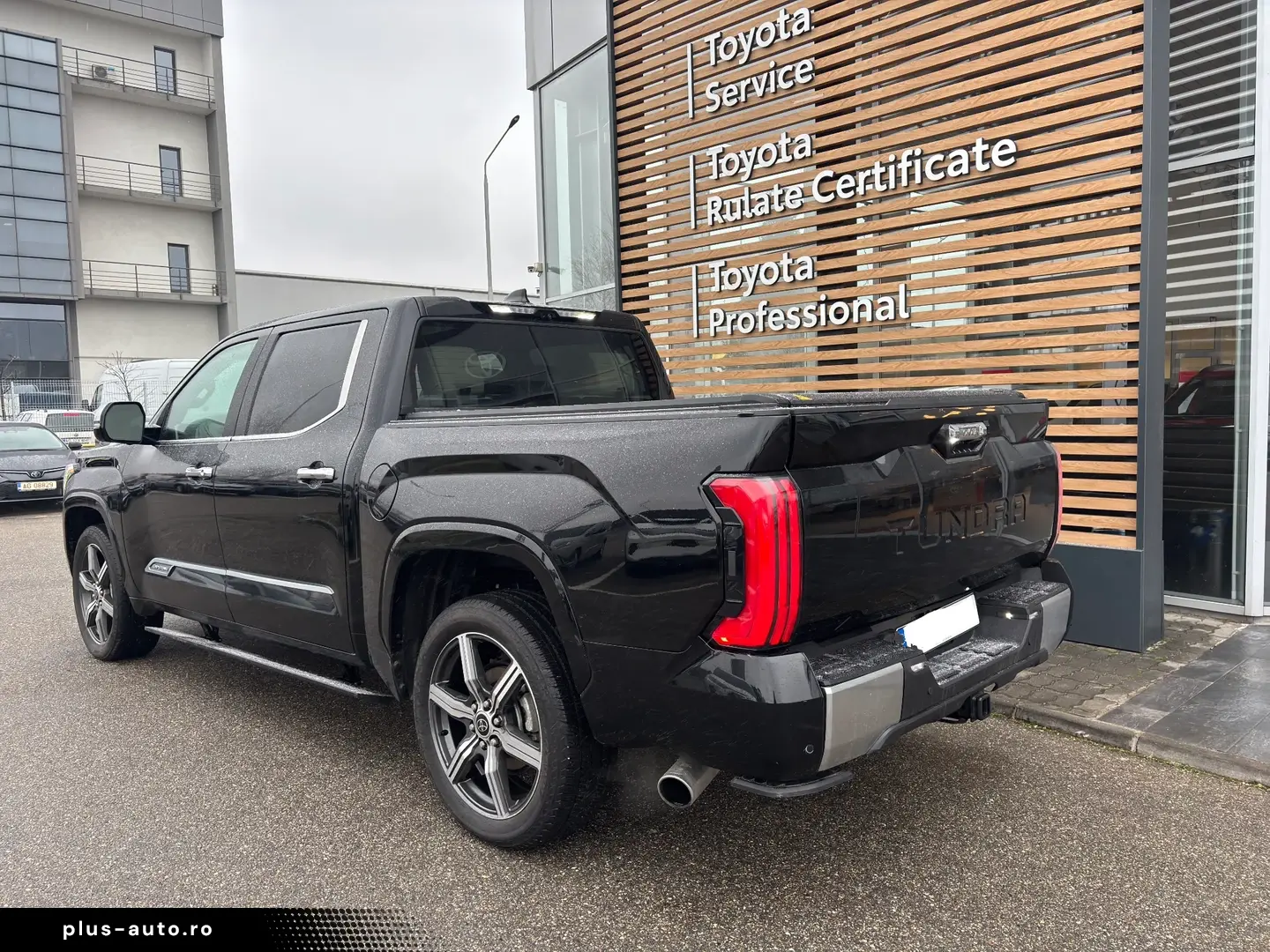 Toyota Tundra MAXIM CAPSTONE