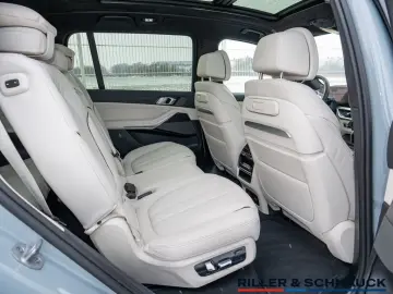 BMW X7 xDrive 40d M-Sport HUD STANDHZ LED PANO 360