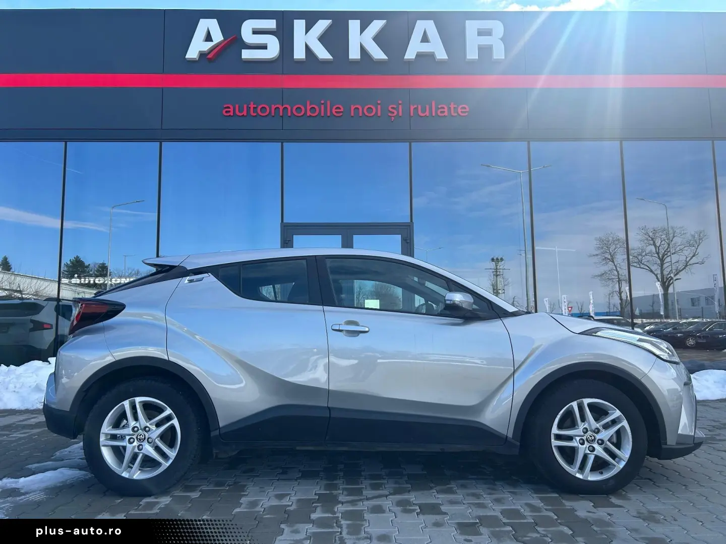 Toyota C-HR 1.8 HSD 122 CP 4x2 CVT Style 2023
