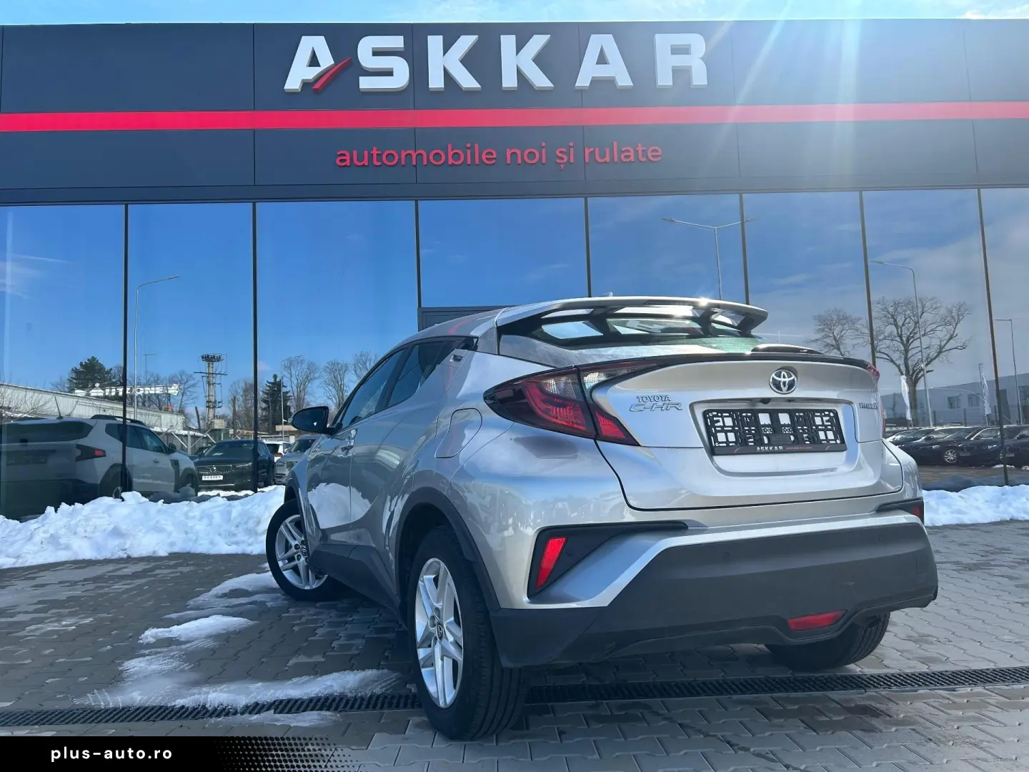 Toyota C-HR 1.8 HSD 122 CP 4x2 CVT Style 2023