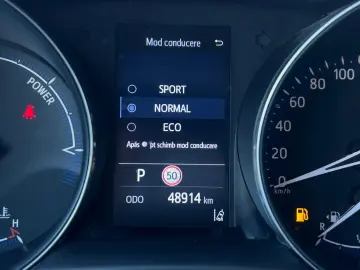 Toyota C-HR 1.8 HSD 122 CP 4x2 CVT Style 2023