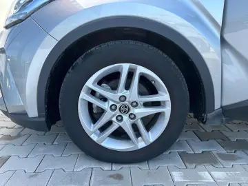 Toyota C-HR 1.8 HSD 122 CP 4x2 CVT Style 2023