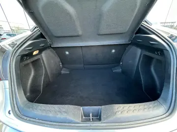 Toyota C-HR 1.8 HSD 122 CP 4x2 CVT Style 2023