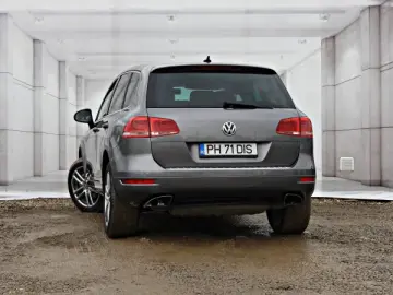 VW TOUAREG   An 2012   Motor 3 0 DIESEL – EURO 5