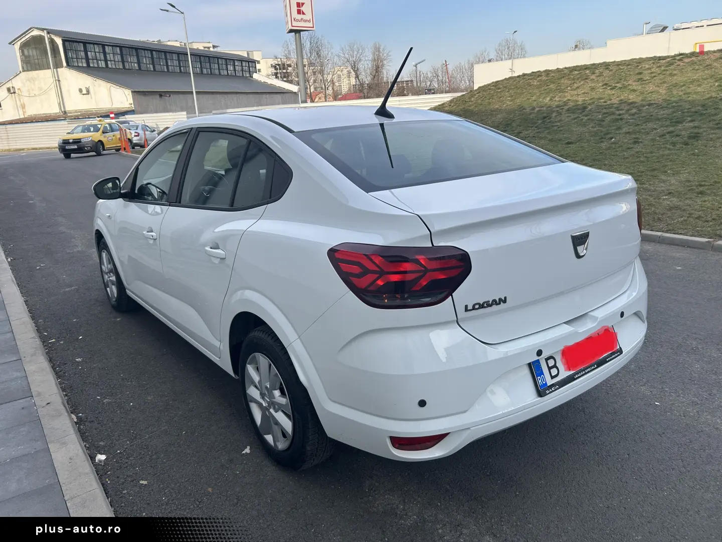 Dacia  Logan 1.0   90 Cp  Tm6 Comfort 2021  Benzina