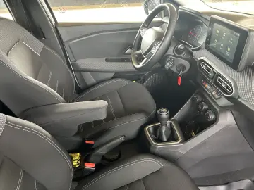 Dacia  Logan 1.0   90 Cp  G P L 2023