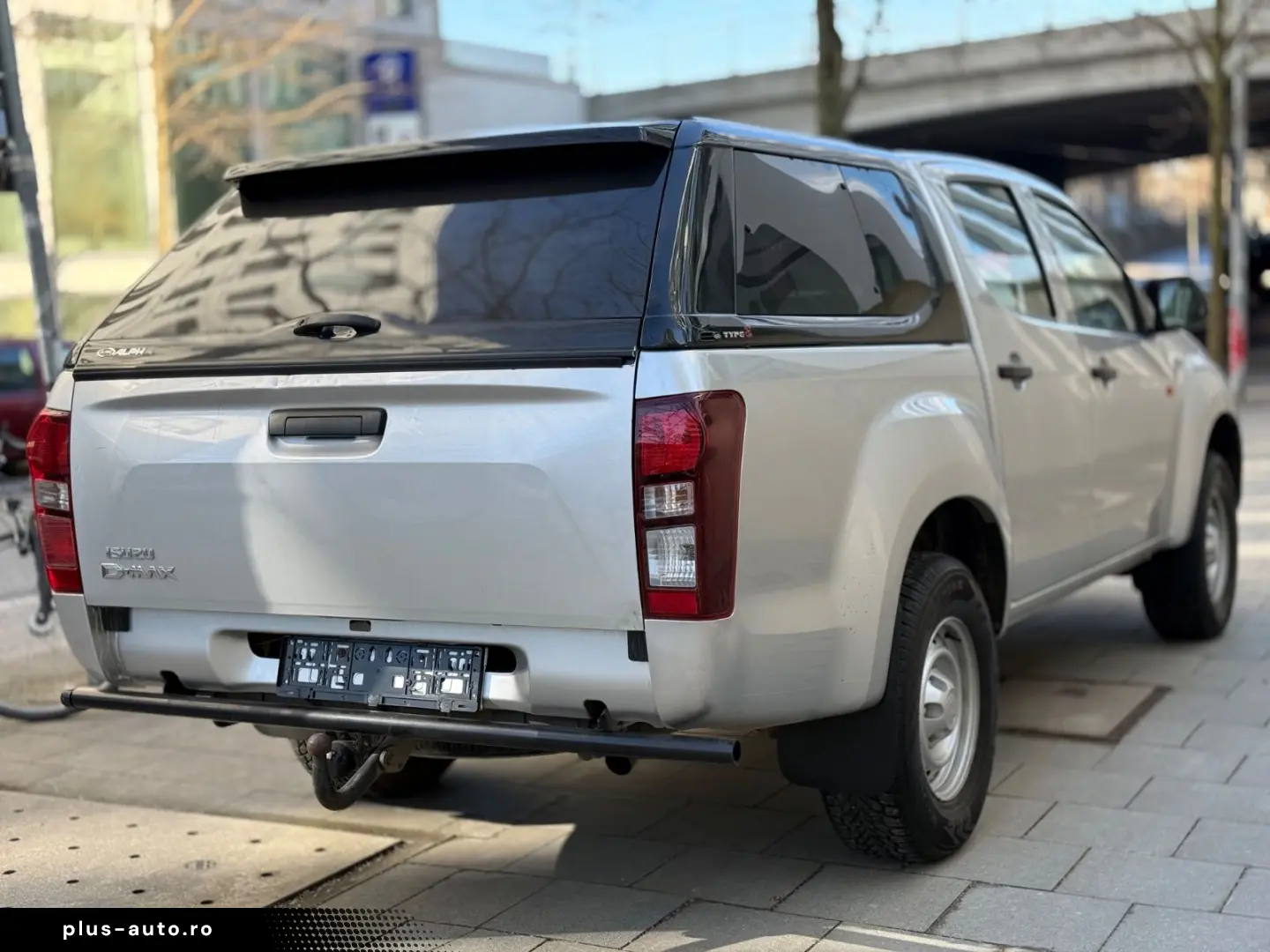 ISUZU D-Max Double Cab 4WD Basis