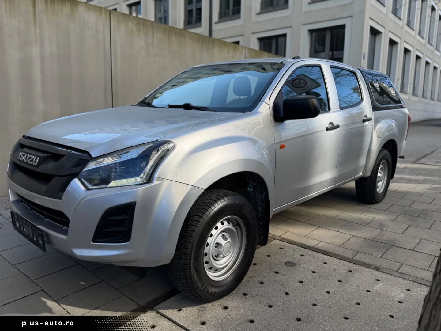 ISUZU D-Max Double Cab 4WD Basis