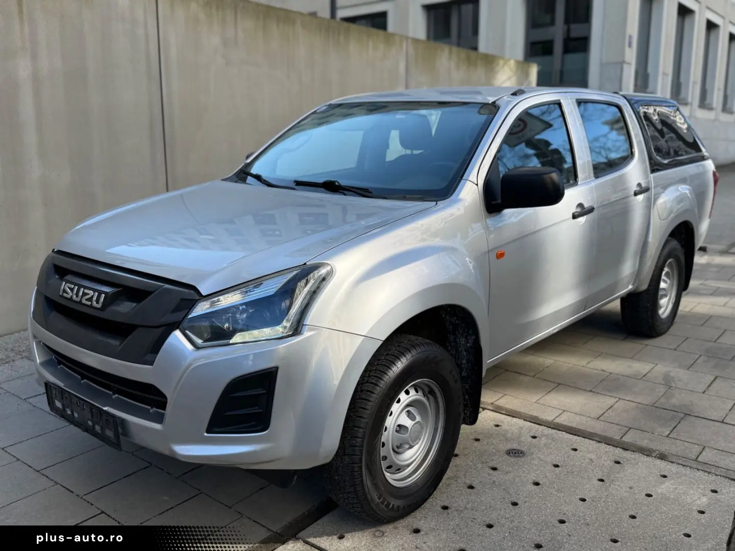 ISUZU D-Max Double Cab 4WD Basis